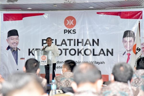 Buka Pelatihan Keprotokolan, Edy Rahmayadi Harapkan PKS Terus Memberikan Pelayanan Masyarakat